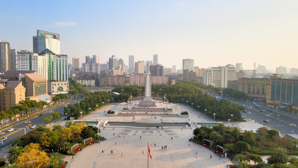 4K航拍南昌八一廣場城市地標