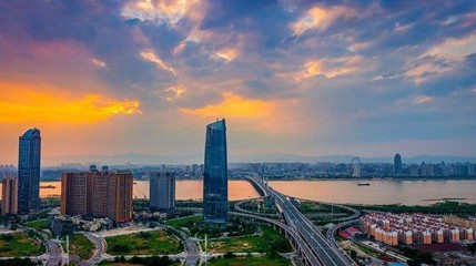 展望2020 從2019年南昌大事件看城建、醫療、教育新篇章